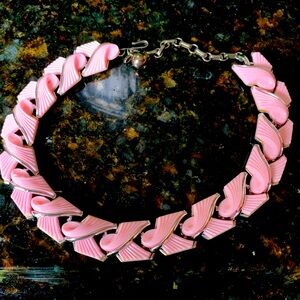 Vintage Lisner Pink Costume Necklace